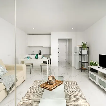Couple's Nest Studio-5min Walk To Marina
