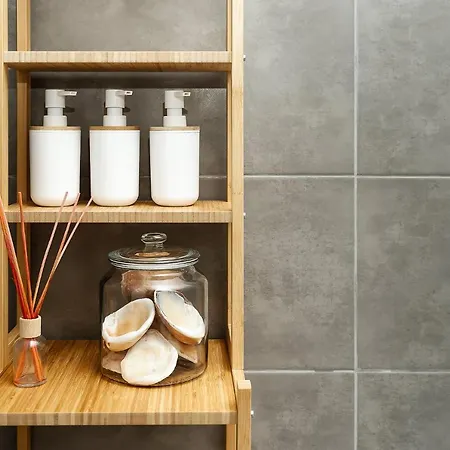 Apartment Couple's Nest Studio-5min Walk To Marina *